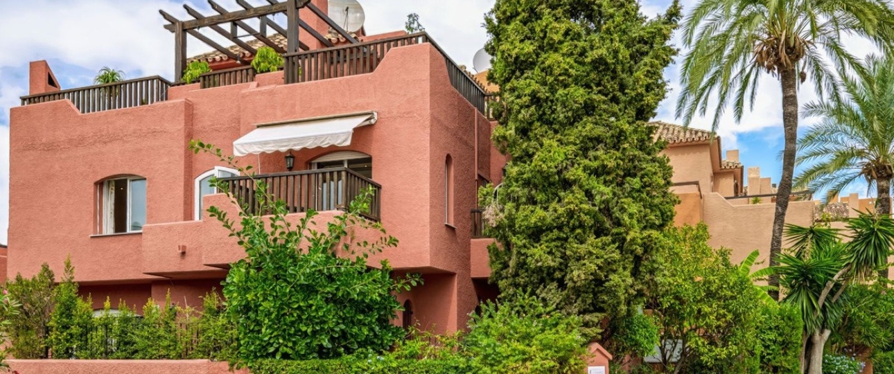 Resale - Town house - Marbella - Nueva Andalucía