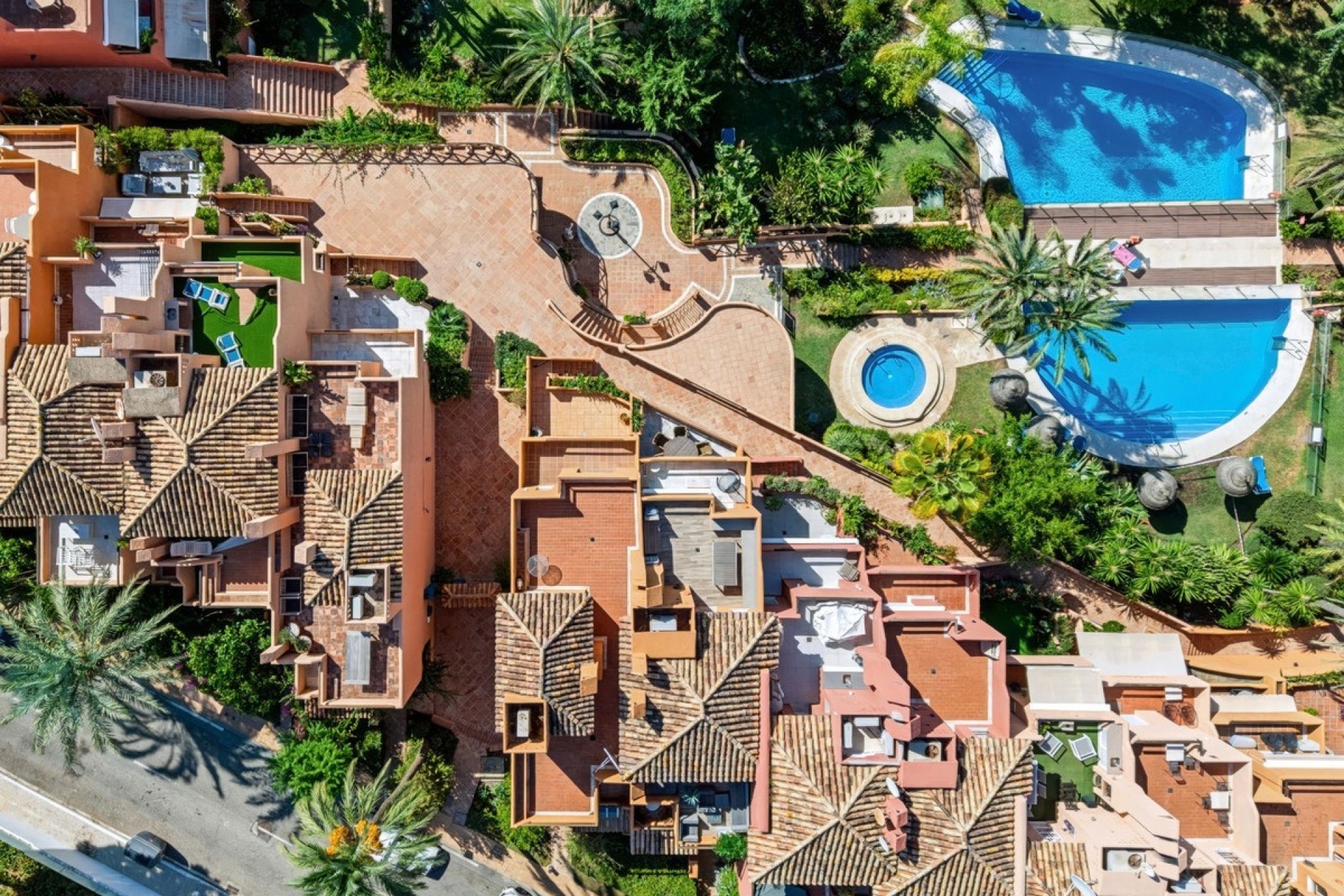 Resale - Town house - Marbella - Nueva Andalucía