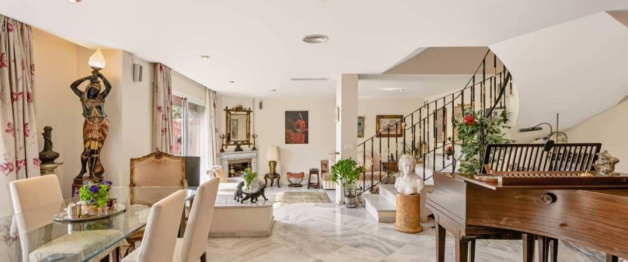 Resale - Town house - Marbella - Nueva Andalucía