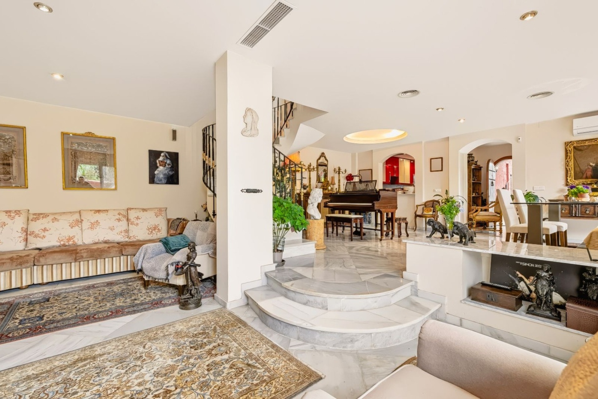 Resale - Town house - Marbella - Nueva Andalucía