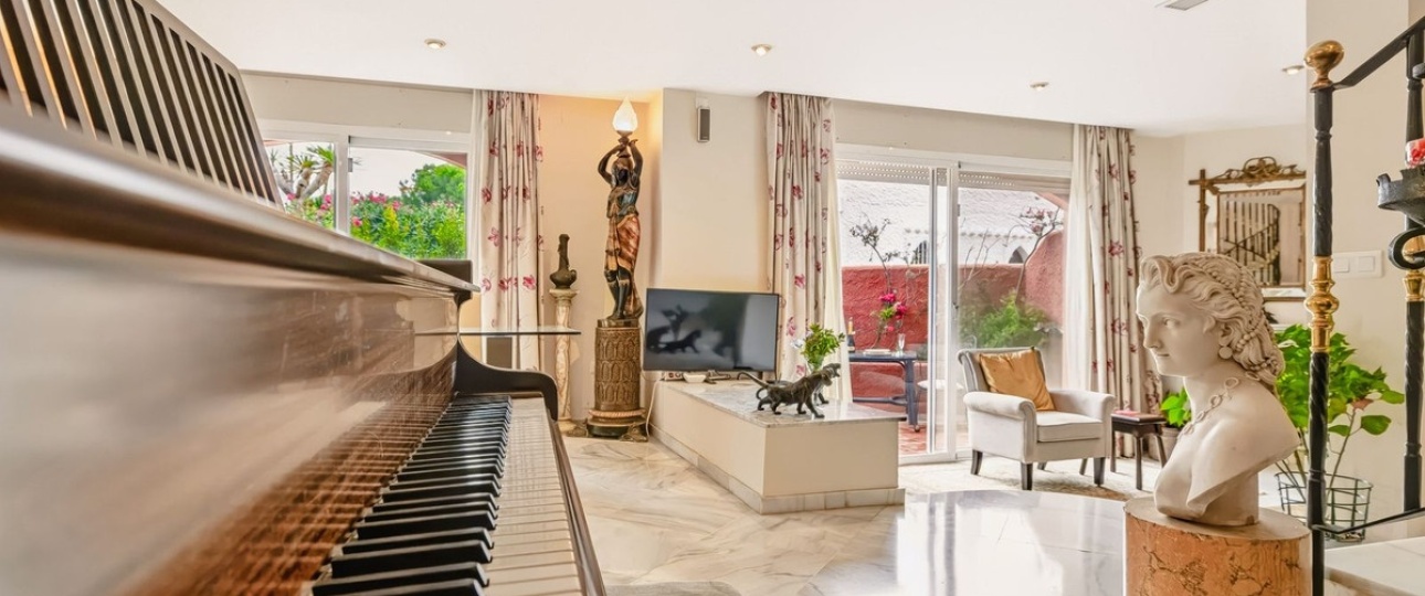 Resale - Town house - Marbella - Nueva Andalucía
