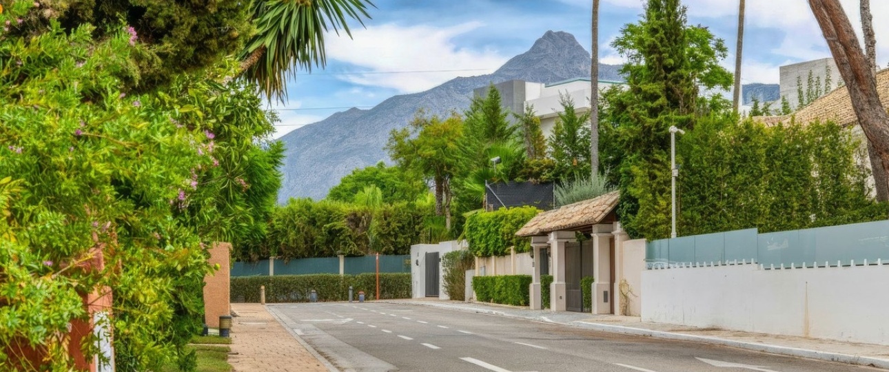 Resale - Town house - Marbella - Nueva Andalucía
