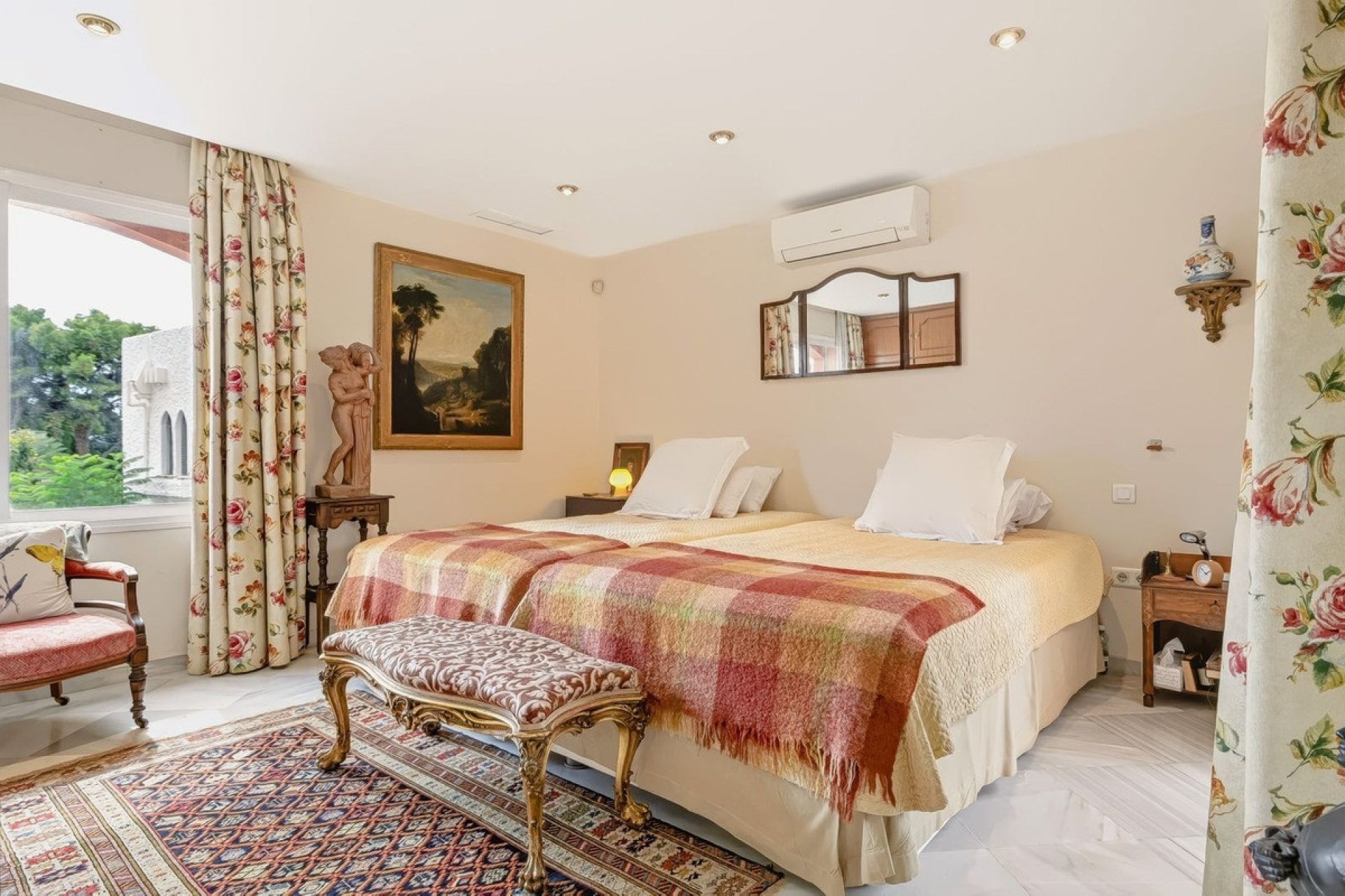 Resale - Town house - Marbella - Nueva Andalucía