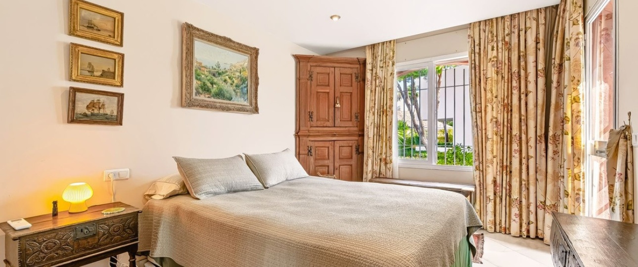 Resale - Town house - Marbella - Nueva Andalucía