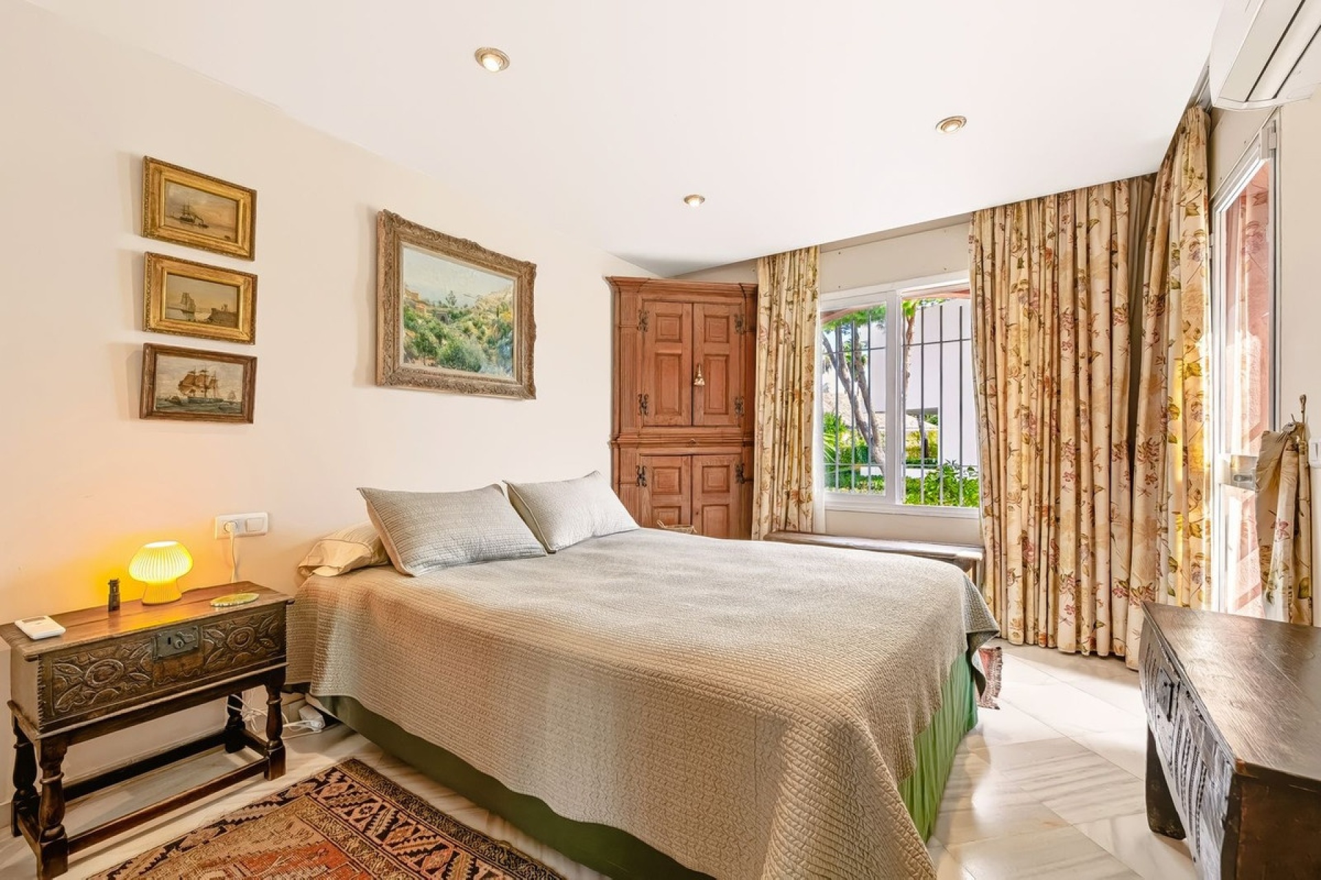 Resale - Town house - Marbella - Nueva Andalucía