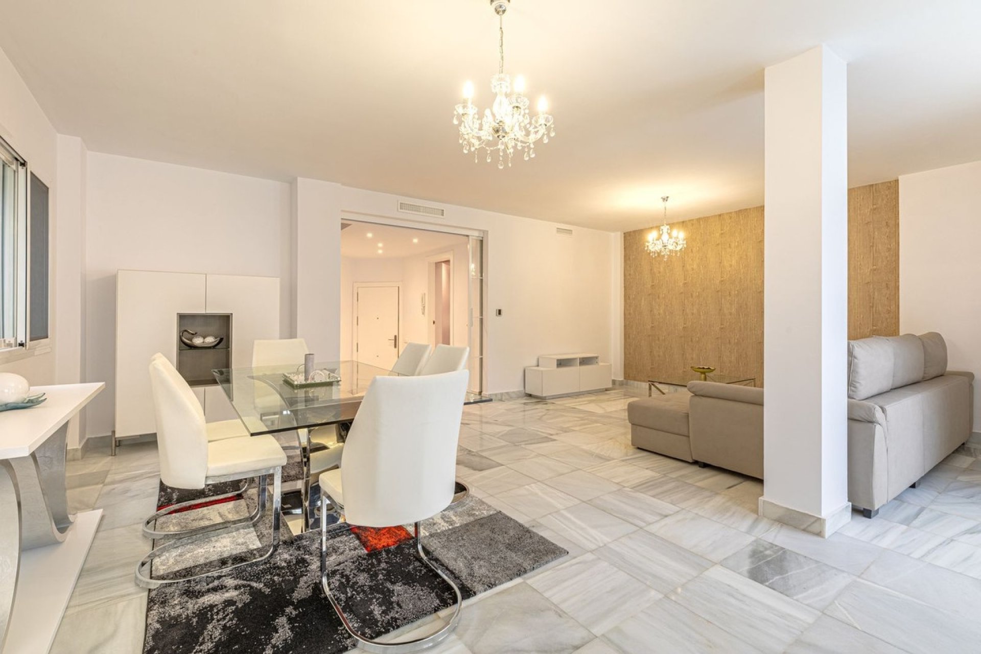 Resale - Town house - Marbella - Nueva Andalucía