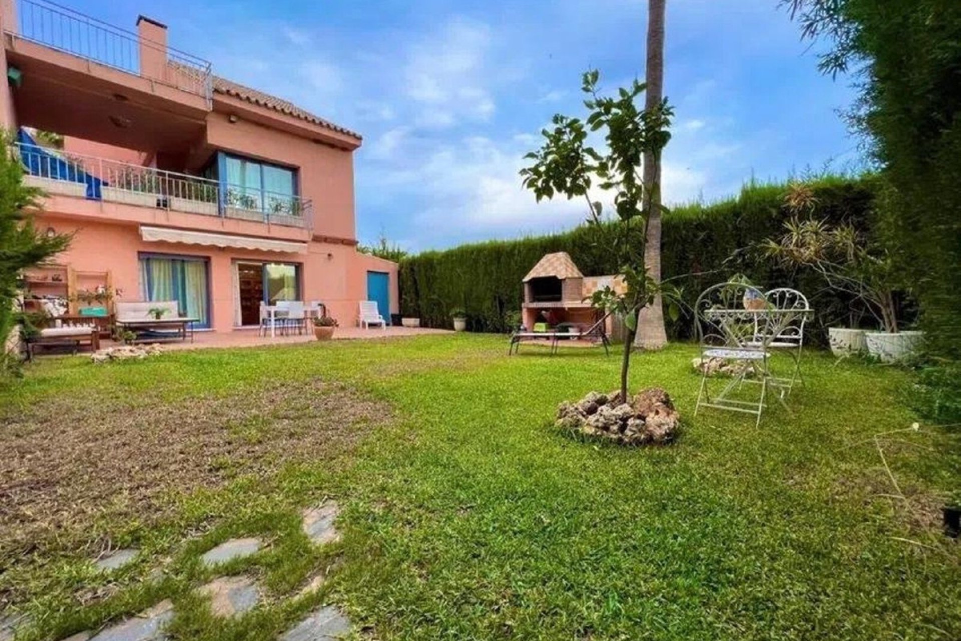 Resale - Town house - Marbella - Nueva Andalucía