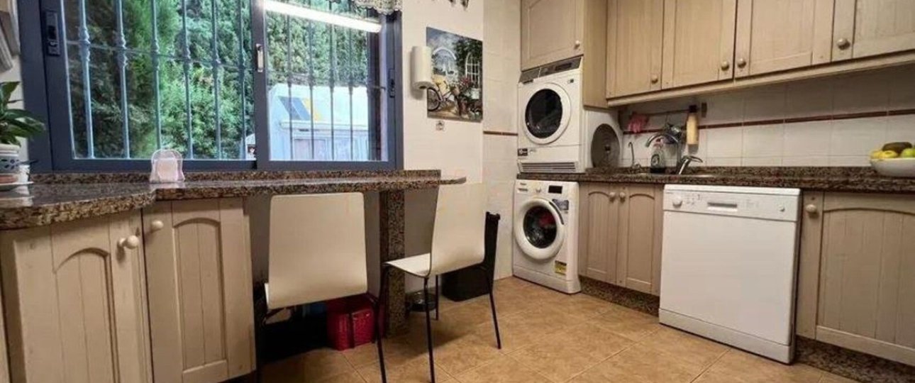 Resale - Town house - Marbella - Nueva Andalucía