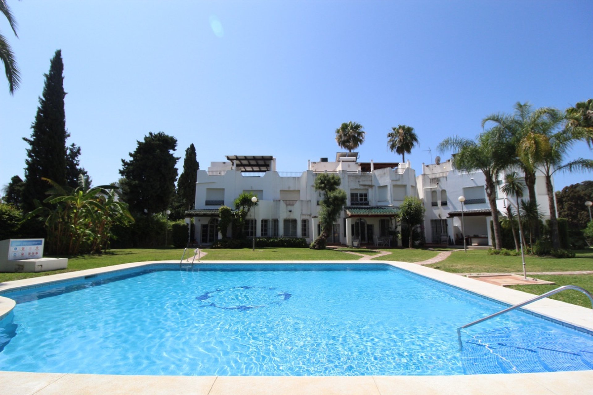 Resale - Town house - Marbella - Nueva Andalucía