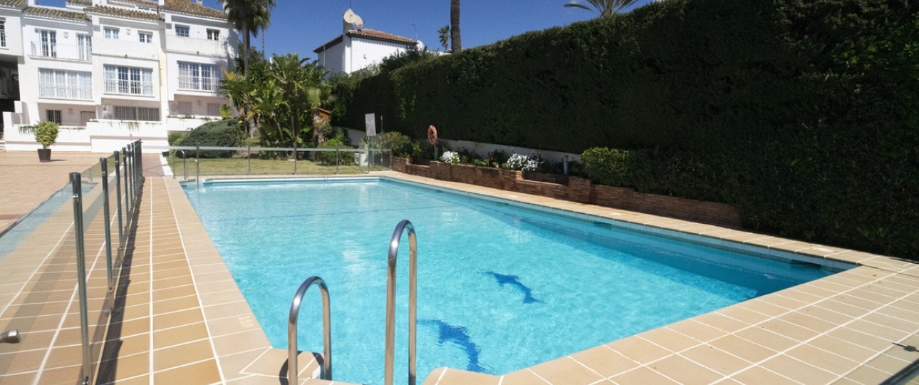 Resale - Town house - Marbella - Puerto Banús
