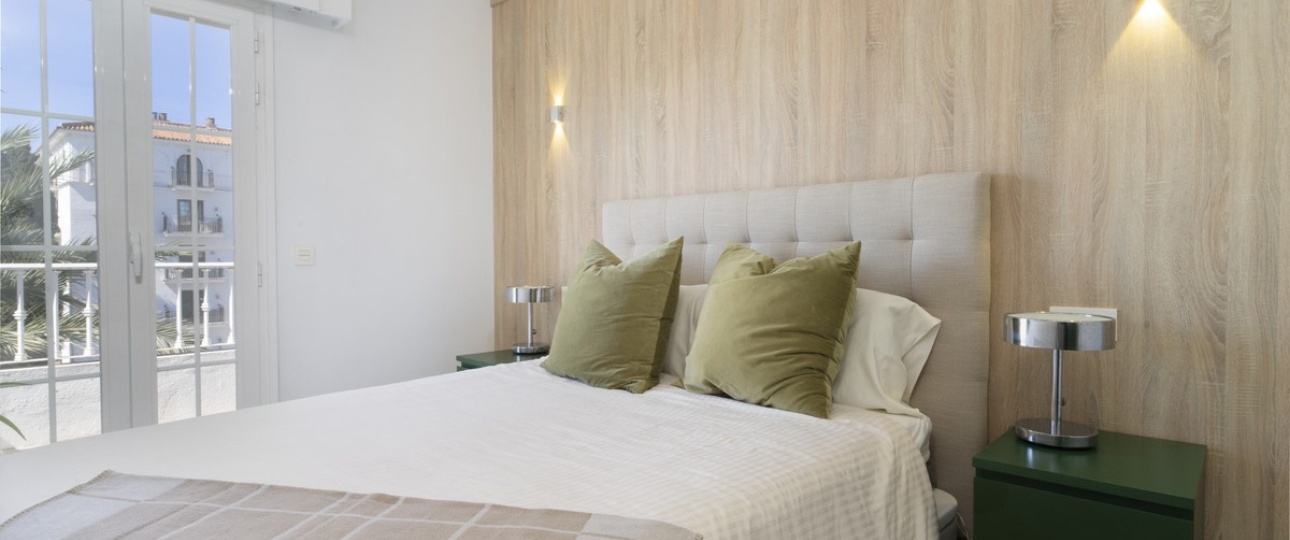 Resale - Town house - Marbella - Puerto Banús