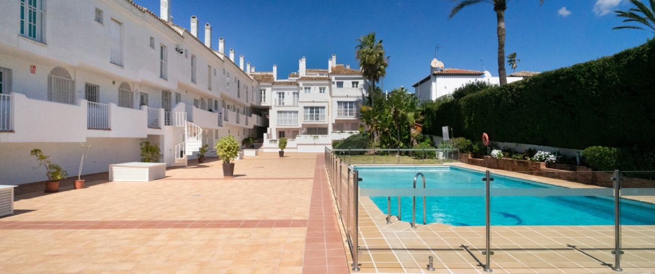 Resale - Town house - Marbella - Puerto Banús