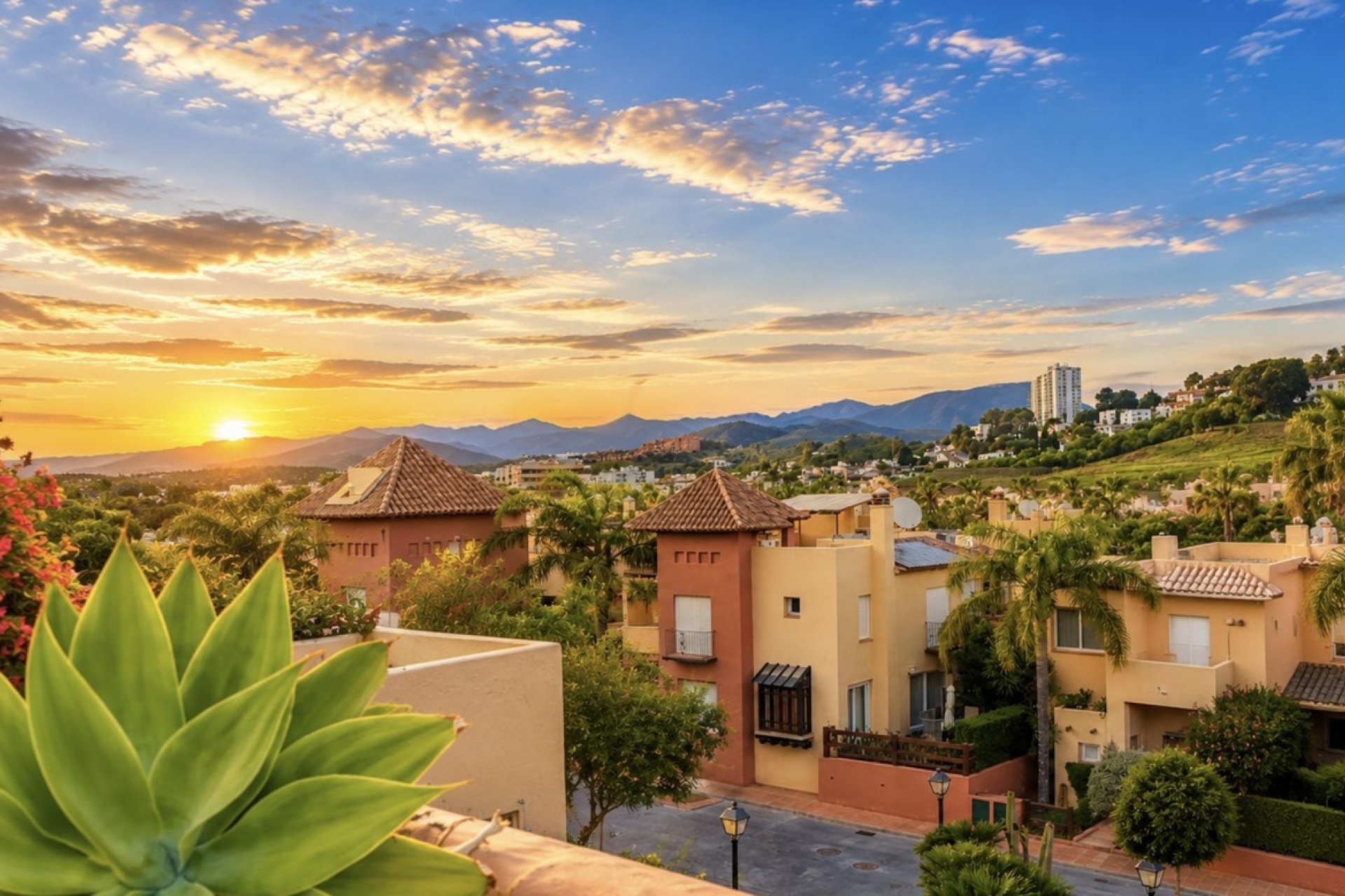 Resale - Town house - Marbella - Puerto Banús