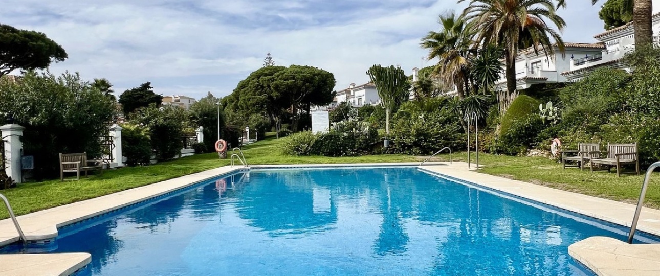 Resale - Town house - Marbella - Puerto de Cabopino