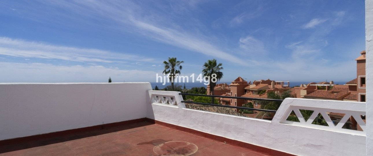 Resale - Town house - Marbella - Reserva de Marbella