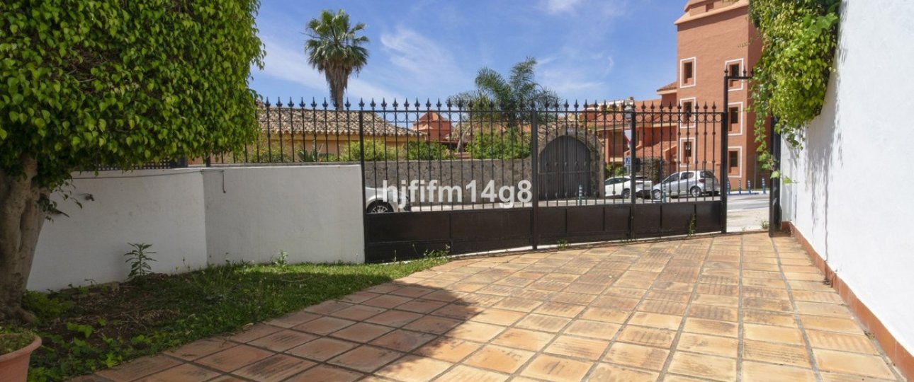 Resale - Town house - Marbella - Reserva de Marbella