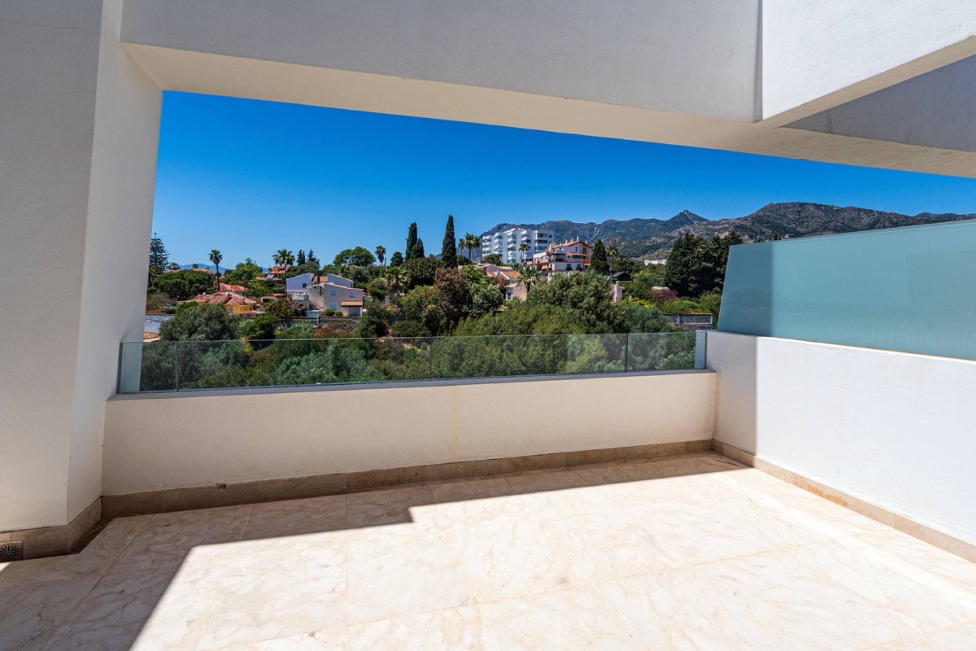 Resale - Town house - Marbella - Río Real