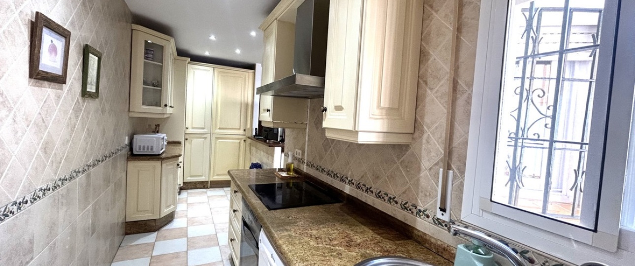 Resale - Town house - Marbella - San Pedro de Alcántara