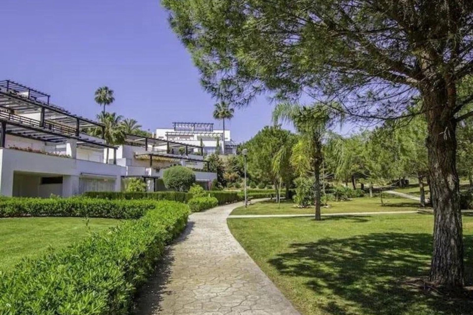Resale - Town house - Marbella - Santa Clara