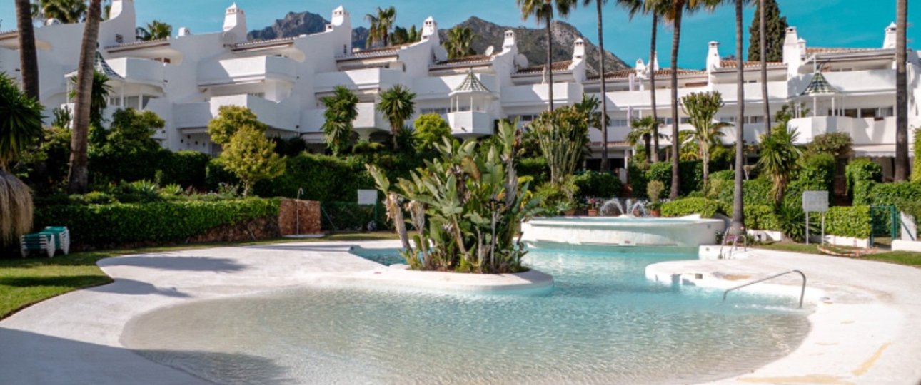 Resale - Town house - Marbella - Sierra Blanca