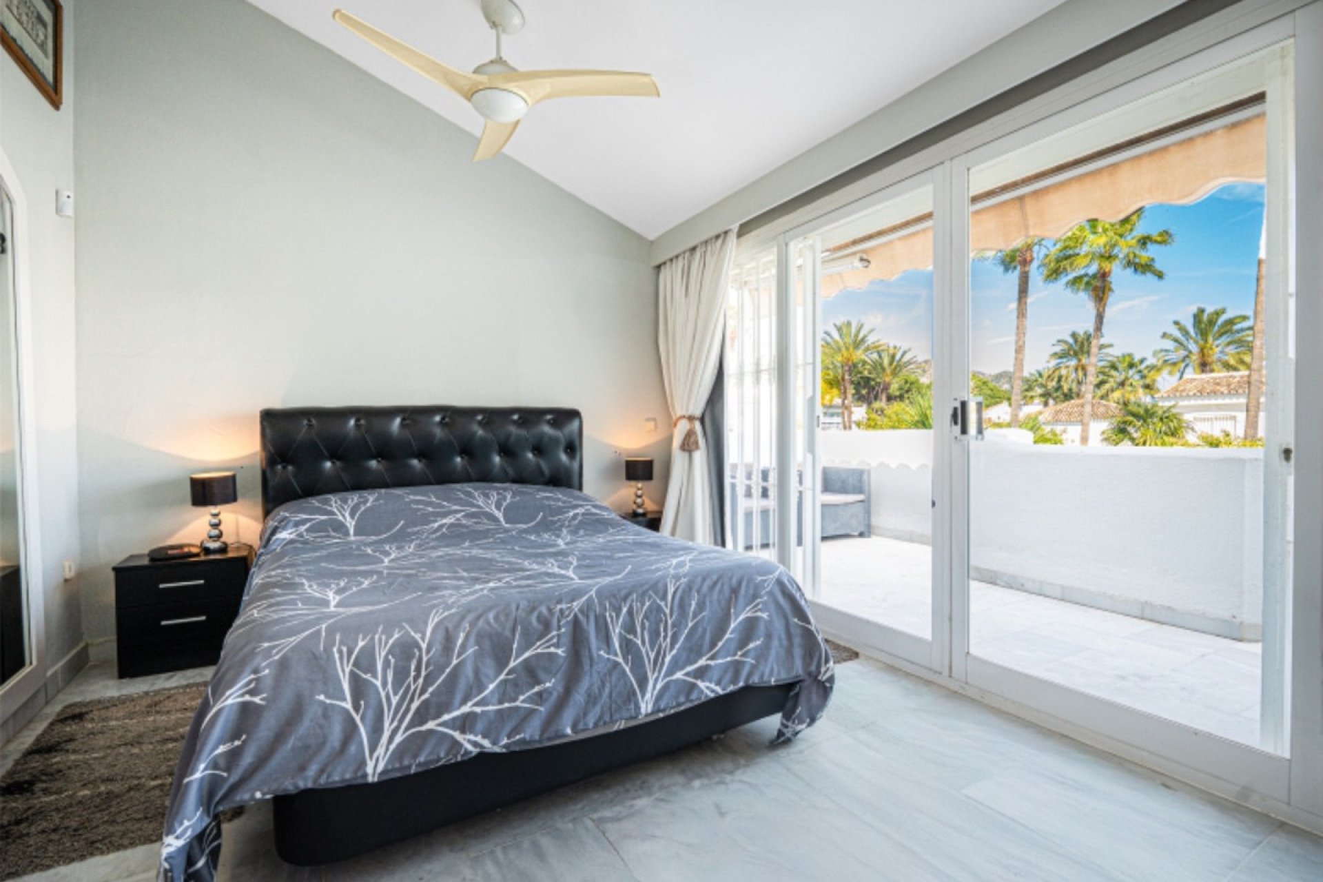 Resale - Town house - Marbella - Sierra Blanca