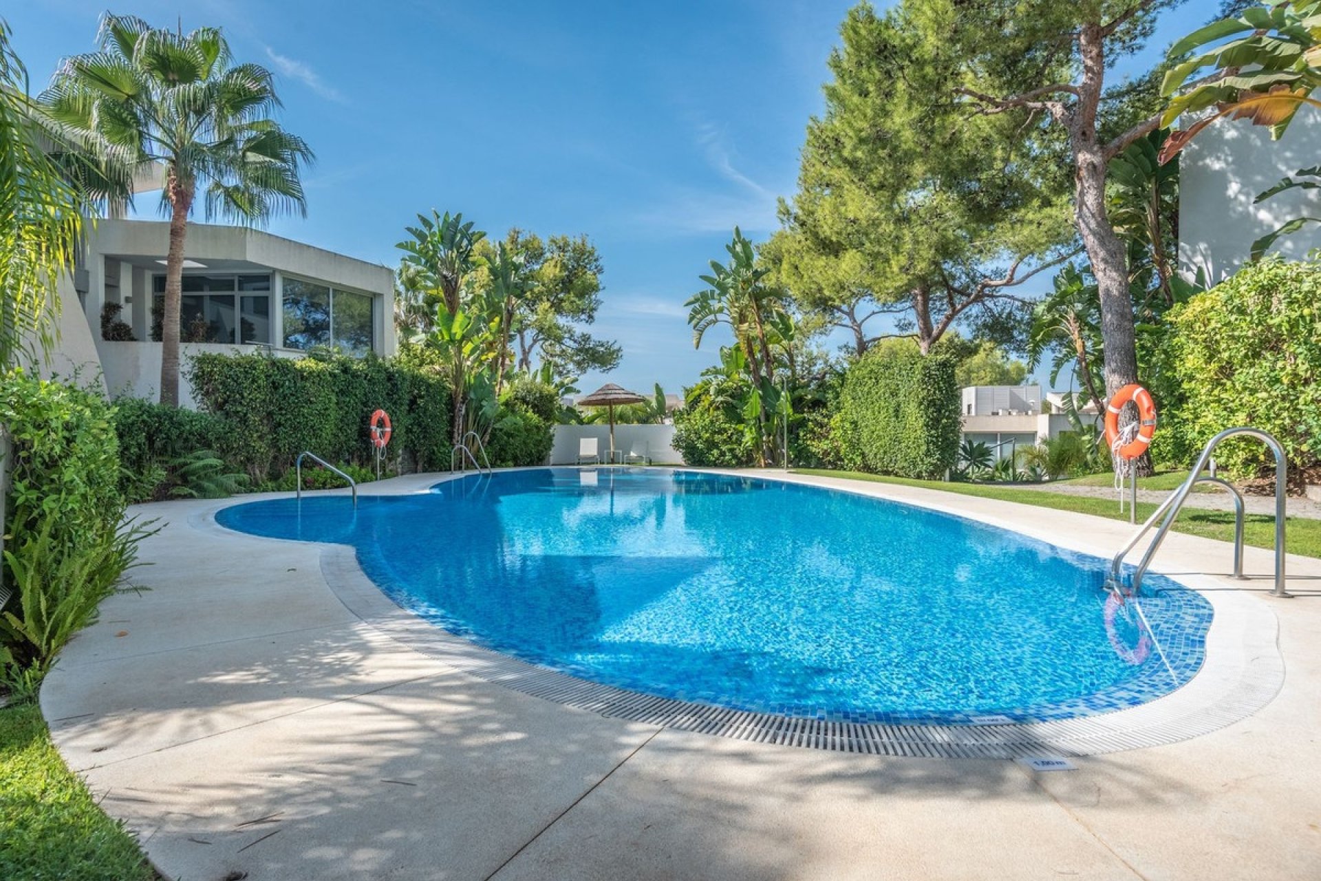 Resale - Town house - Marbella - Sierra Blanca