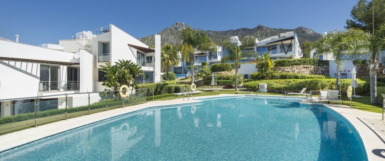 Resale - Town house - Marbella - Sierra Blanca