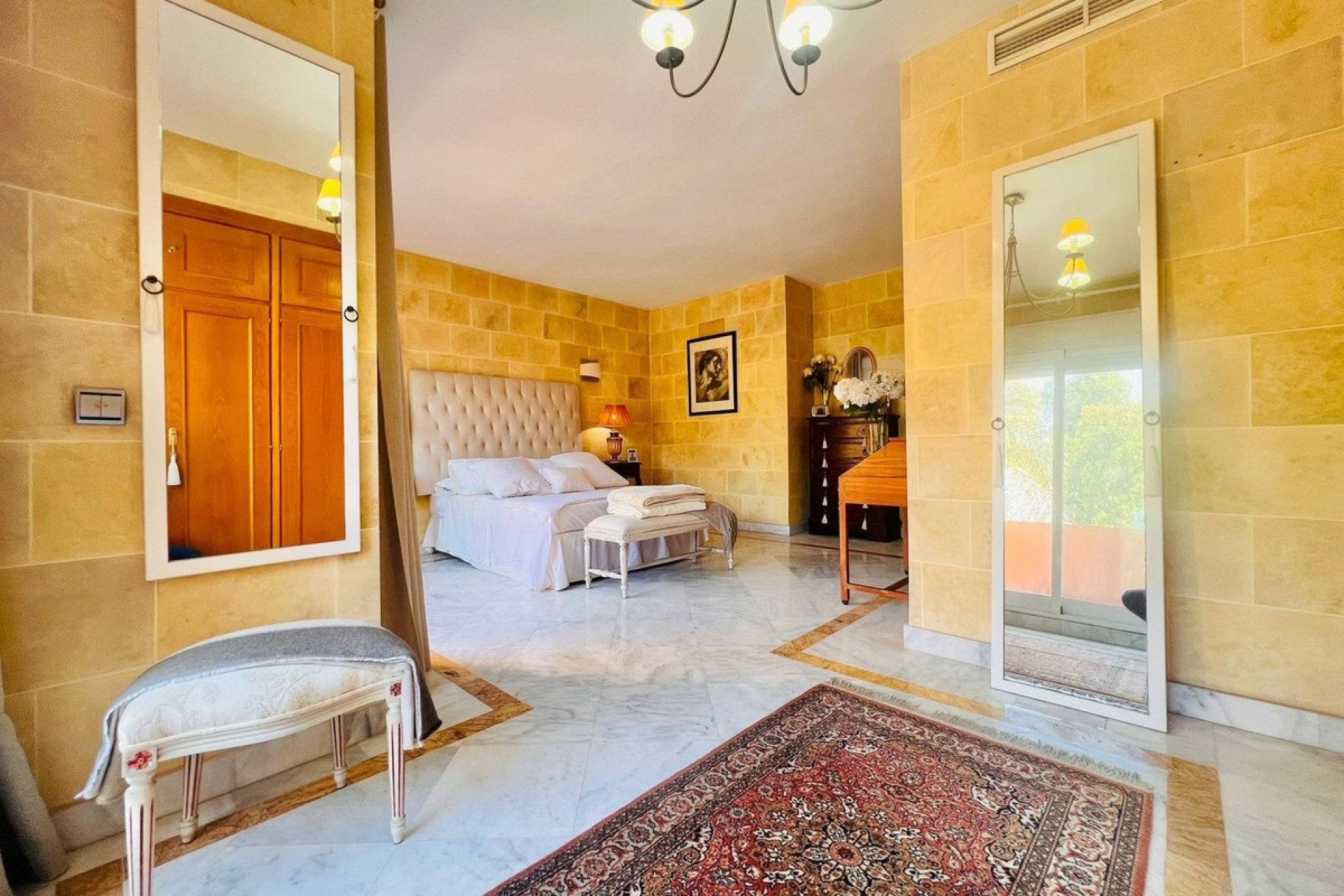 Resale - Town house - Marbella - The Golden Mile