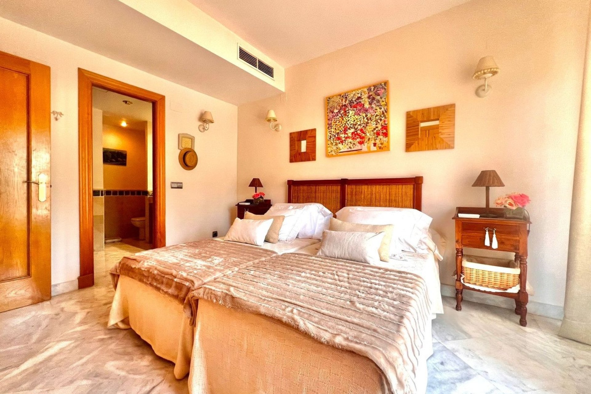 Resale - Town house - Marbella - The Golden Mile