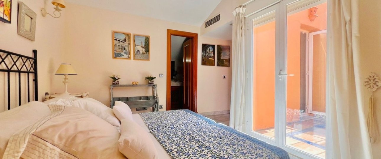 Resale - Town house - Marbella - The Golden Mile