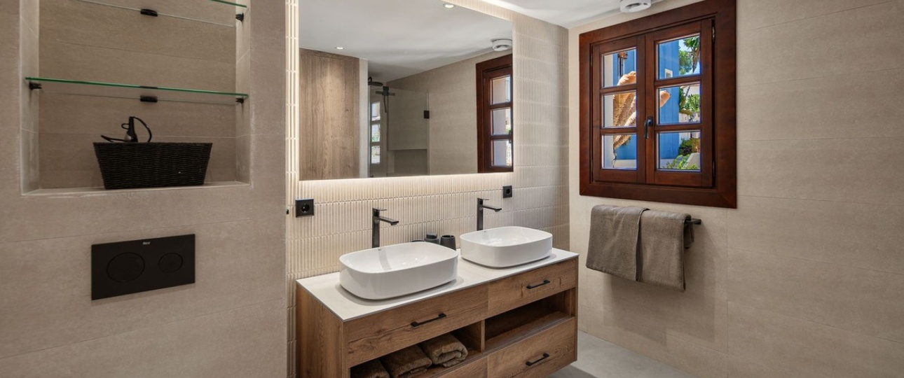 Resale - Town house - Marbella - The Golden Mile