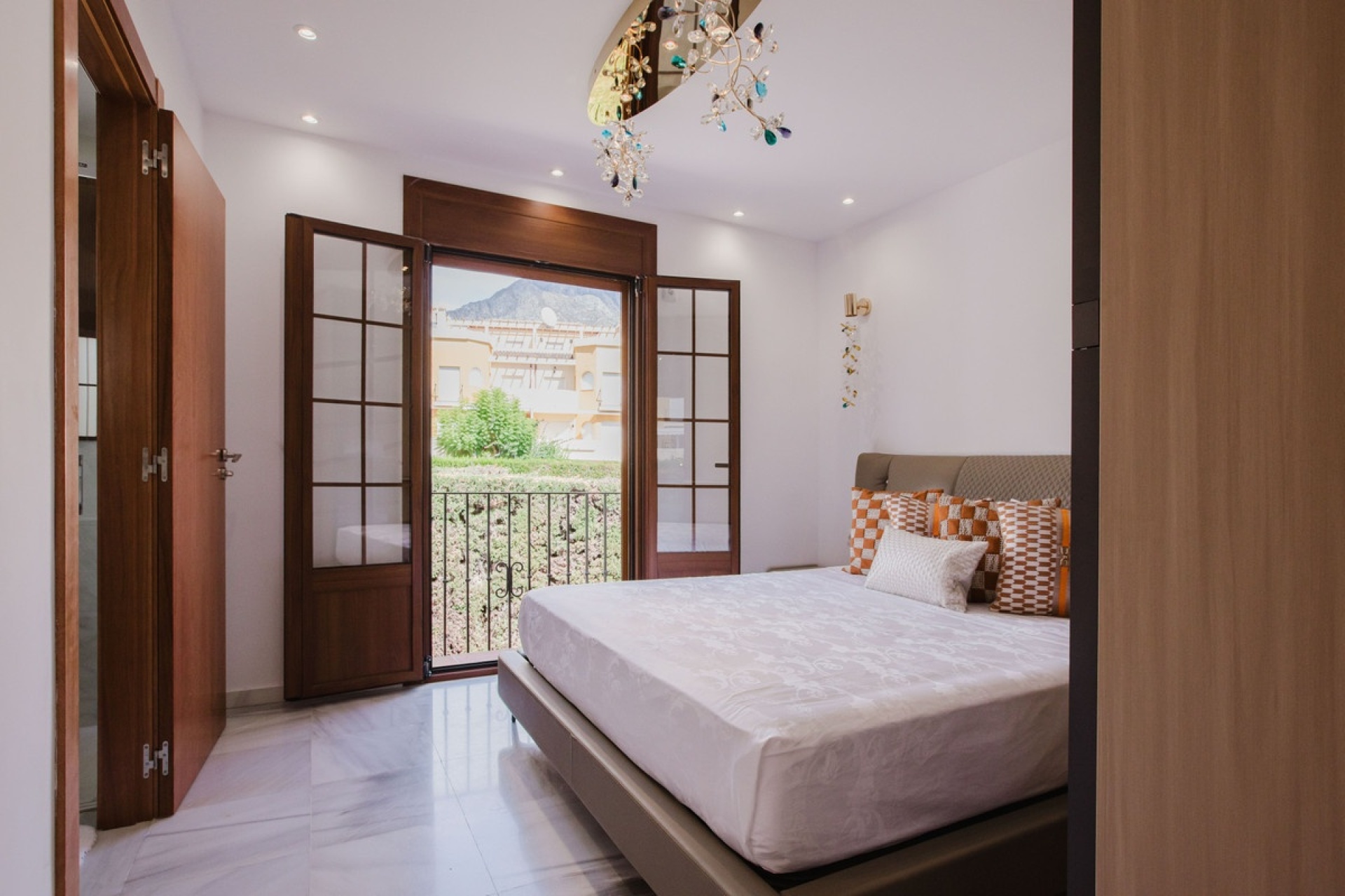 Resale - Town house - Marbella - The Golden Mile