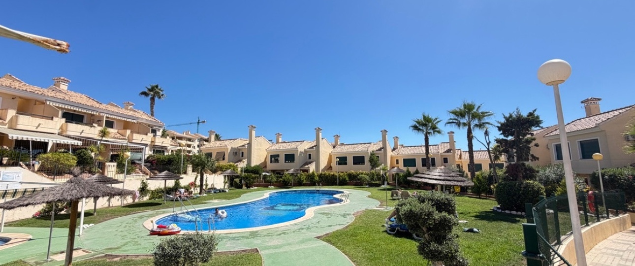 Resale - Town house - Orihuela - Campoamor Golf