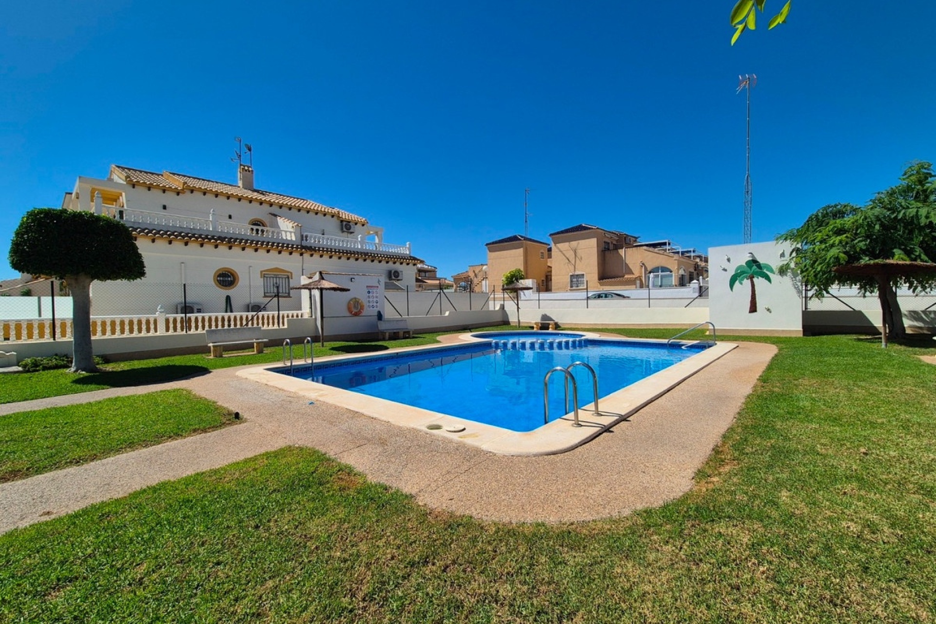 Resale - Town house - Orihuela - La Florida