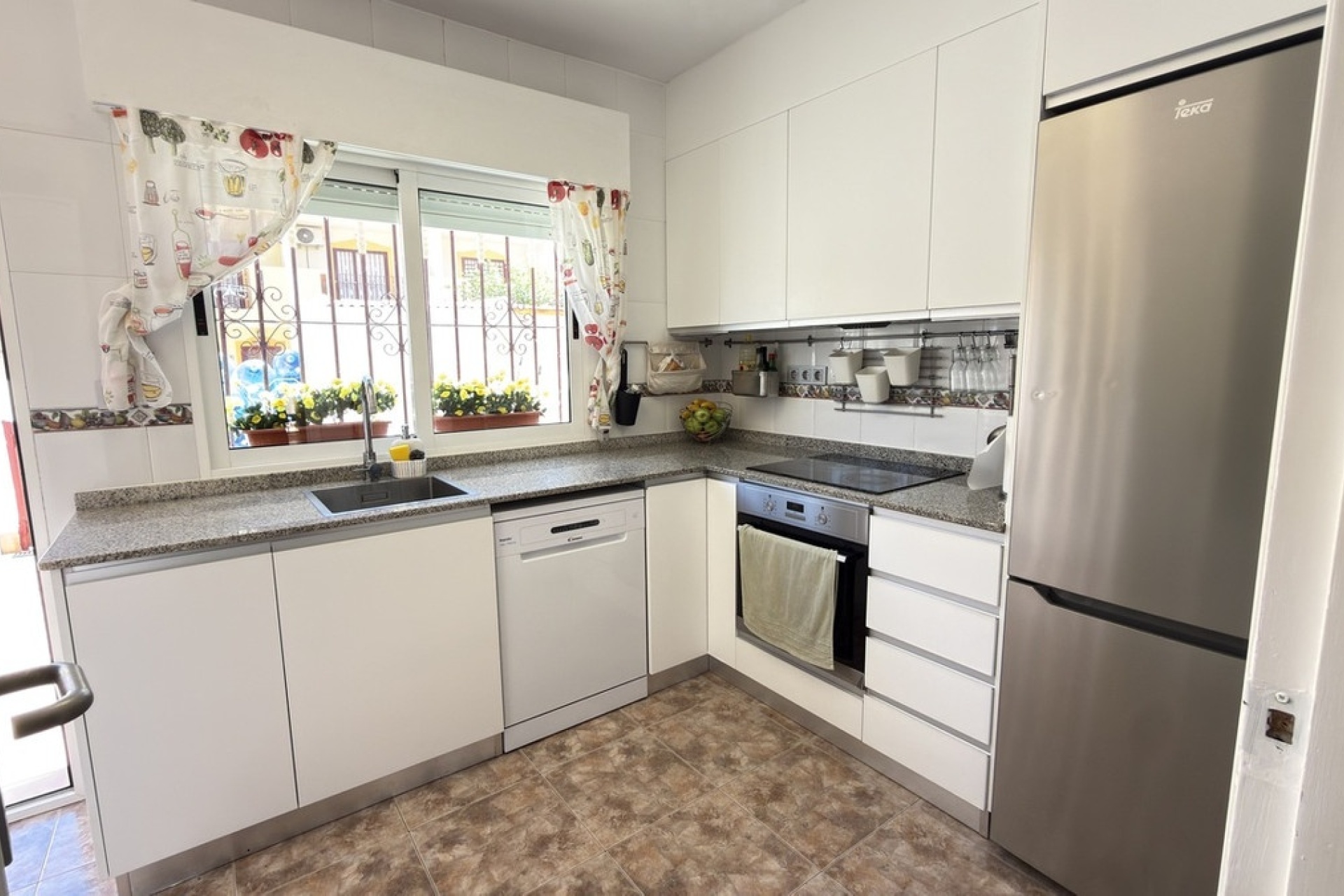 Resale - Town house - Orihuela - La Zenia