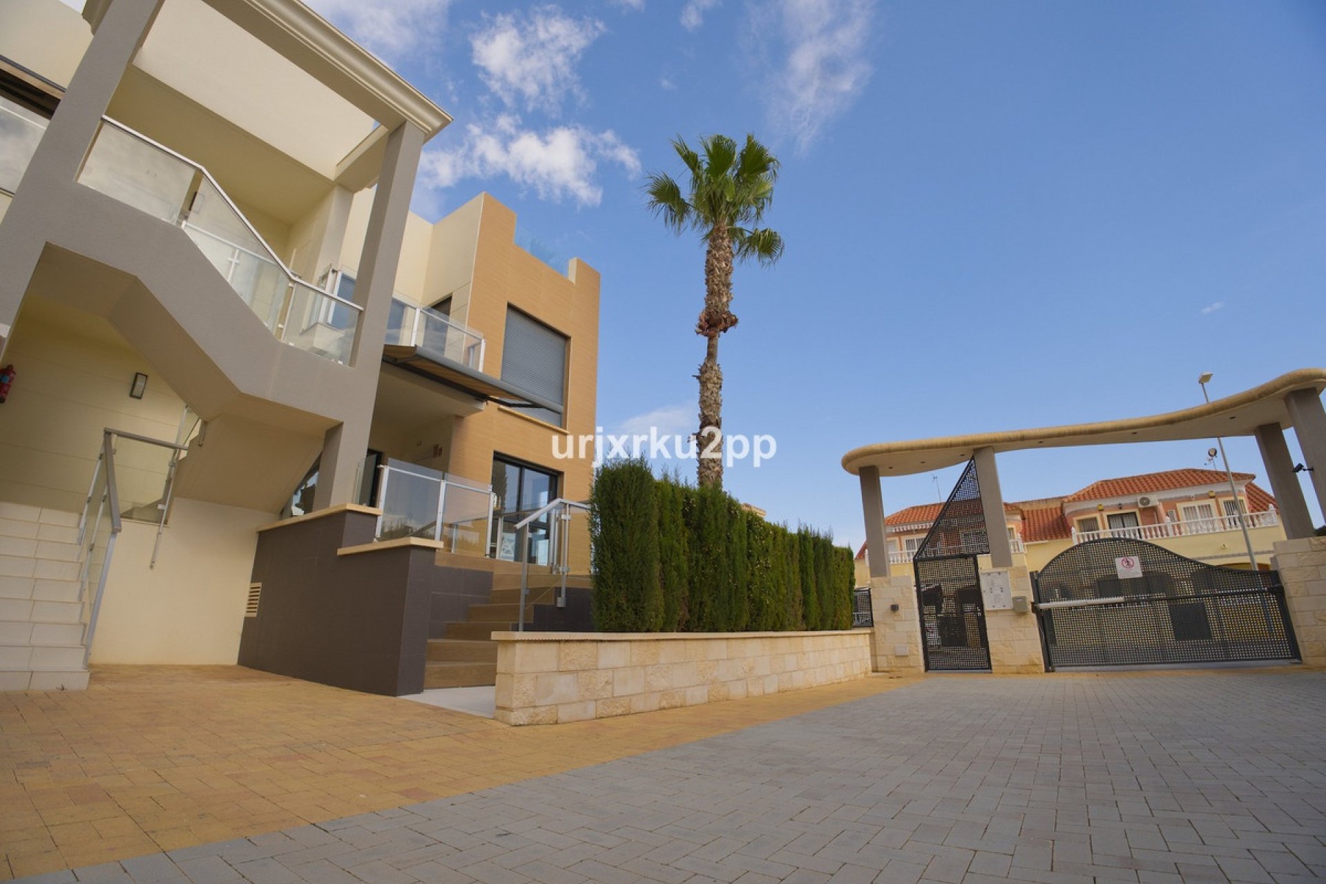 Resale - Town house - Orihuela - La Zenia