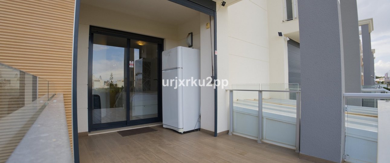 Resale - Town house - Orihuela - La Zenia