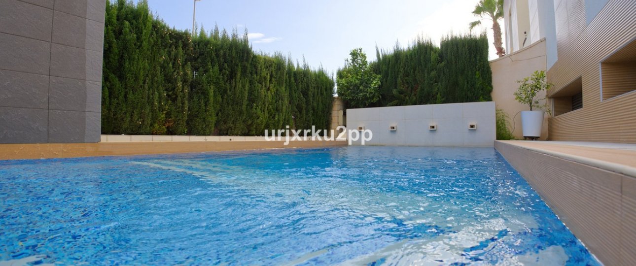 Resale - Town house - Orihuela - La Zenia