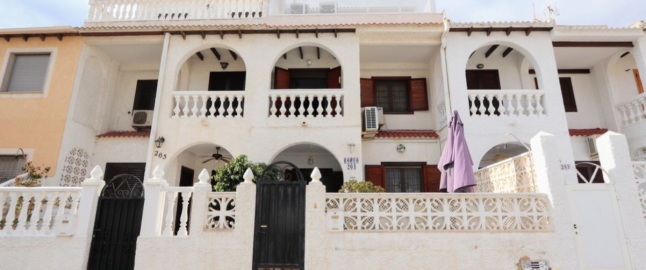 Resale - Town house - Orihuela - Mil Palmeras