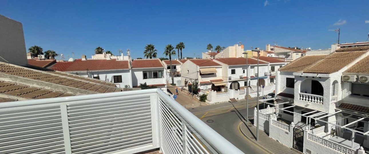 Resale - Town house - Orihuela - Mil Palmeras
