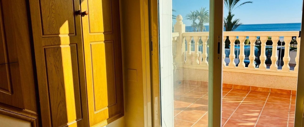 Resale - Town house - Orihuela - Mil Palmeras