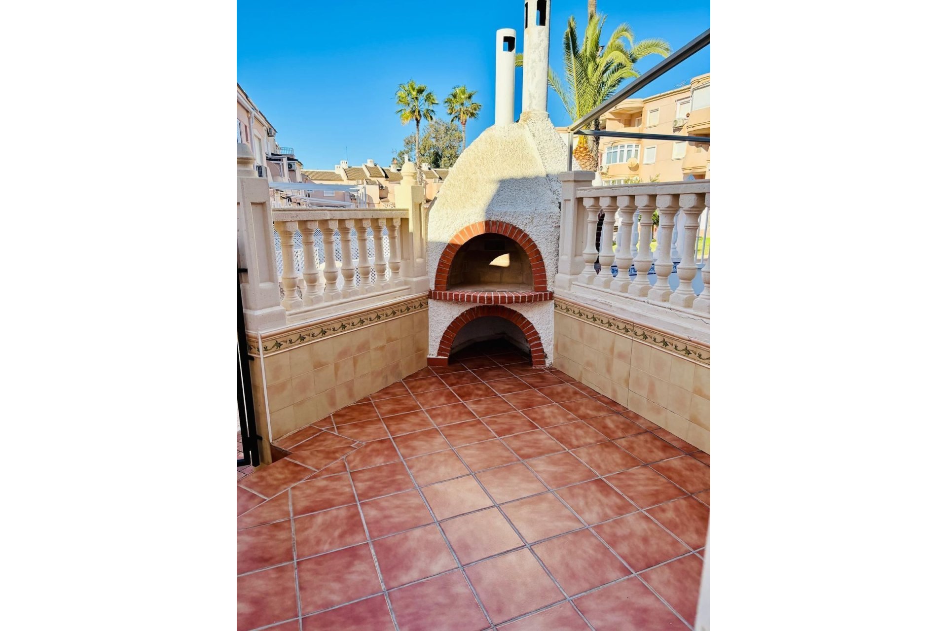 Resale - Town house - Orihuela - Mil Palmeras