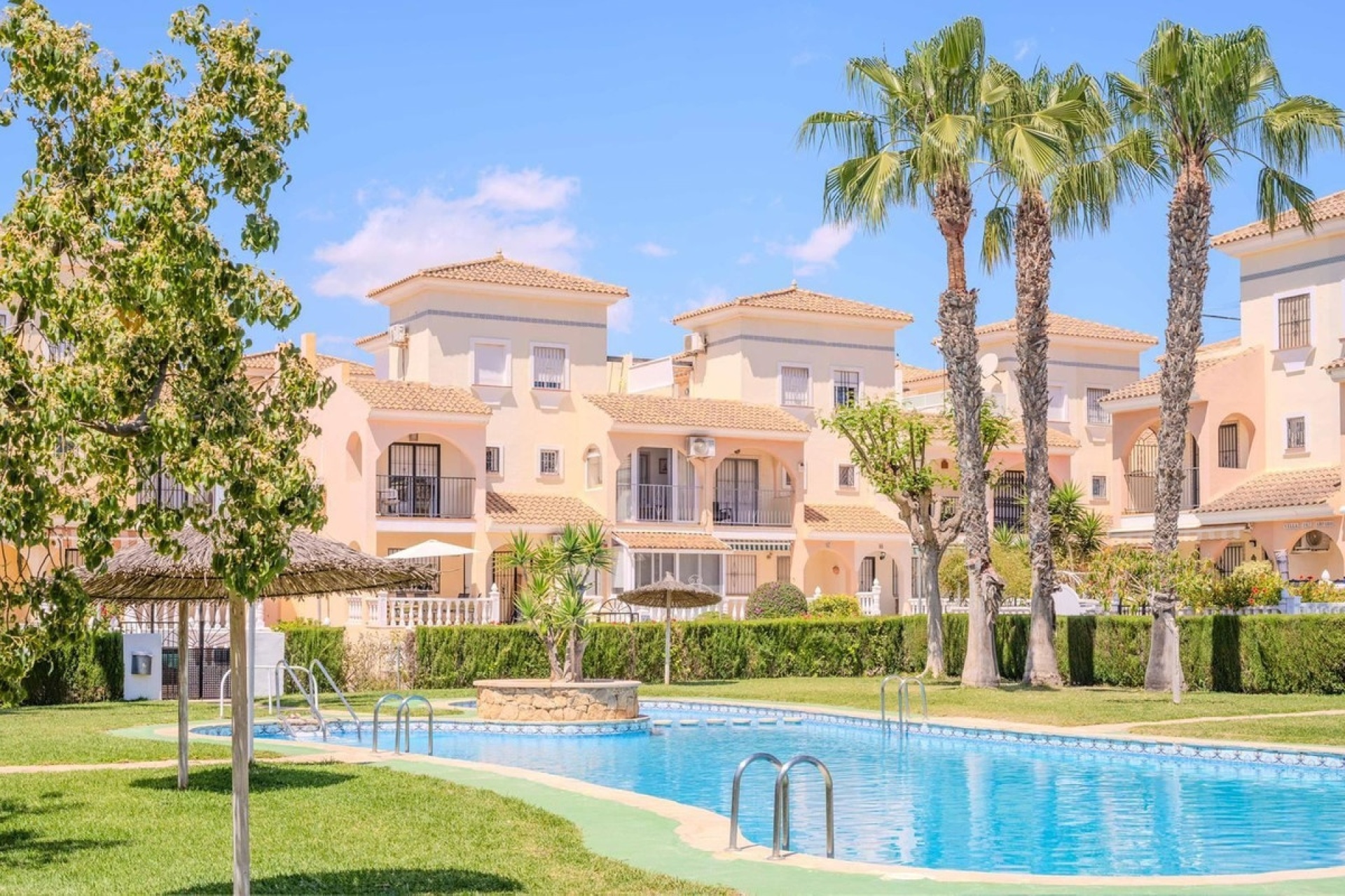 Resale - Town house - Orihuela - Orihuela Costa