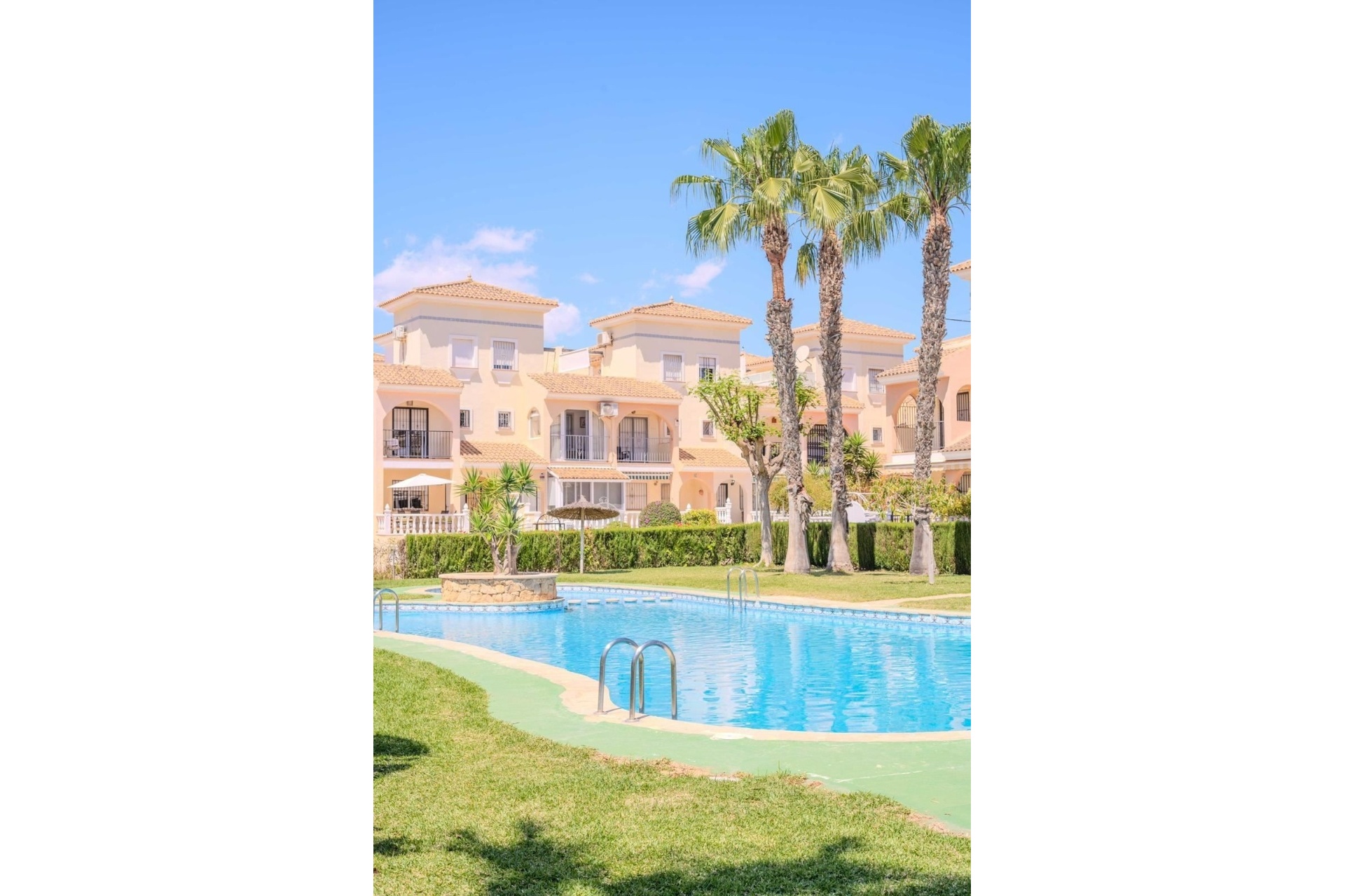 Resale - Town house - Orihuela - Orihuela Costa