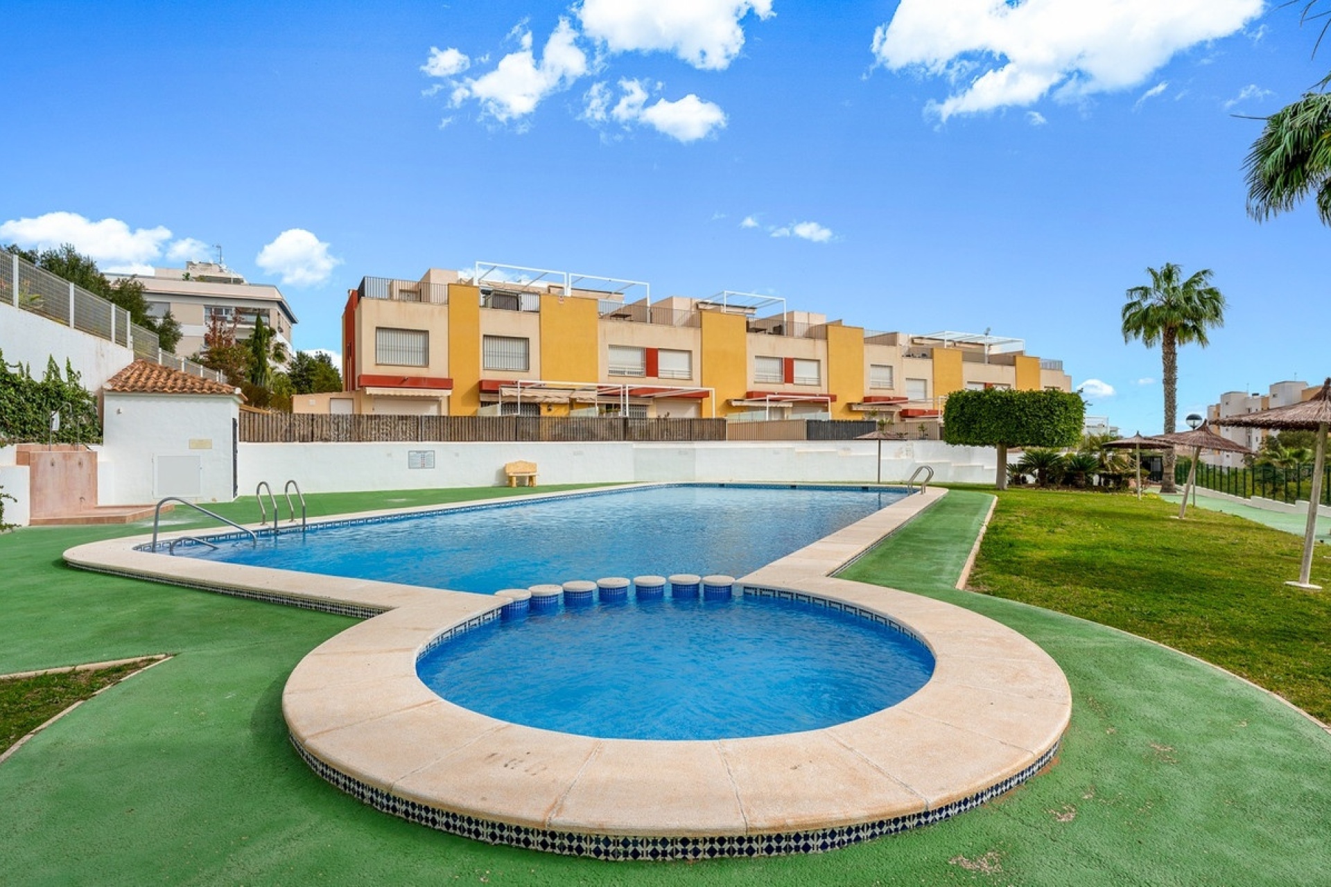 Resale - Town house - Orihuela - Villamartin