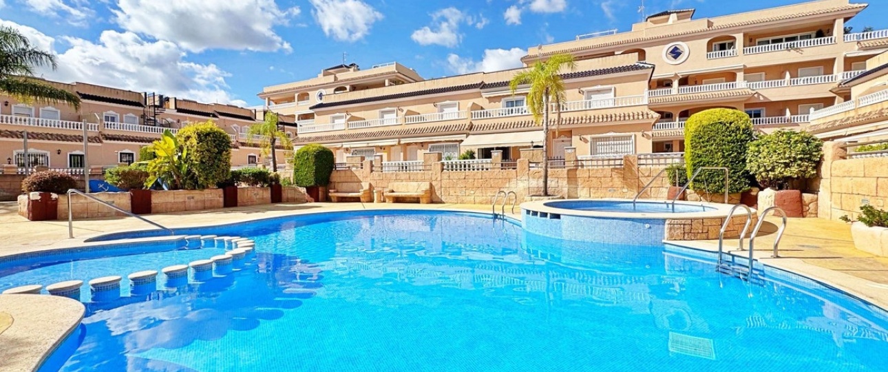 Resale - Town house - Orihuela - Villamartin