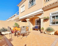 Resale - Town house - Orihuela - Villamartin
