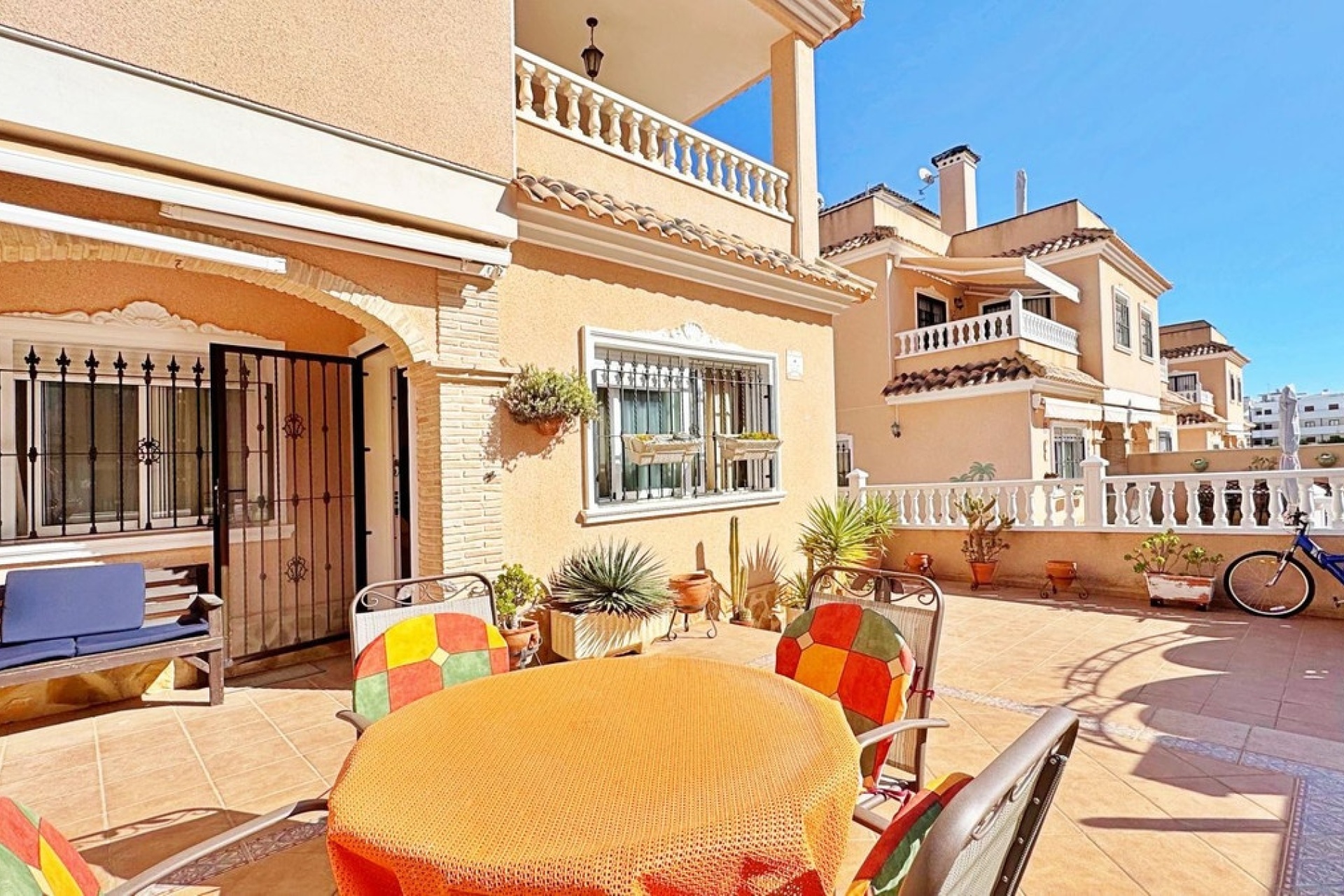 Resale - Town house - Orihuela - Villamartin