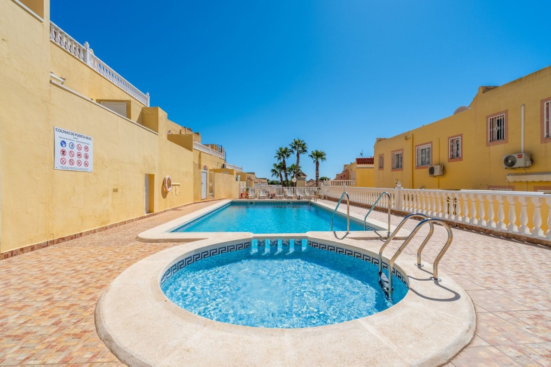 Resale - Town house - Orihuela - Villamartin