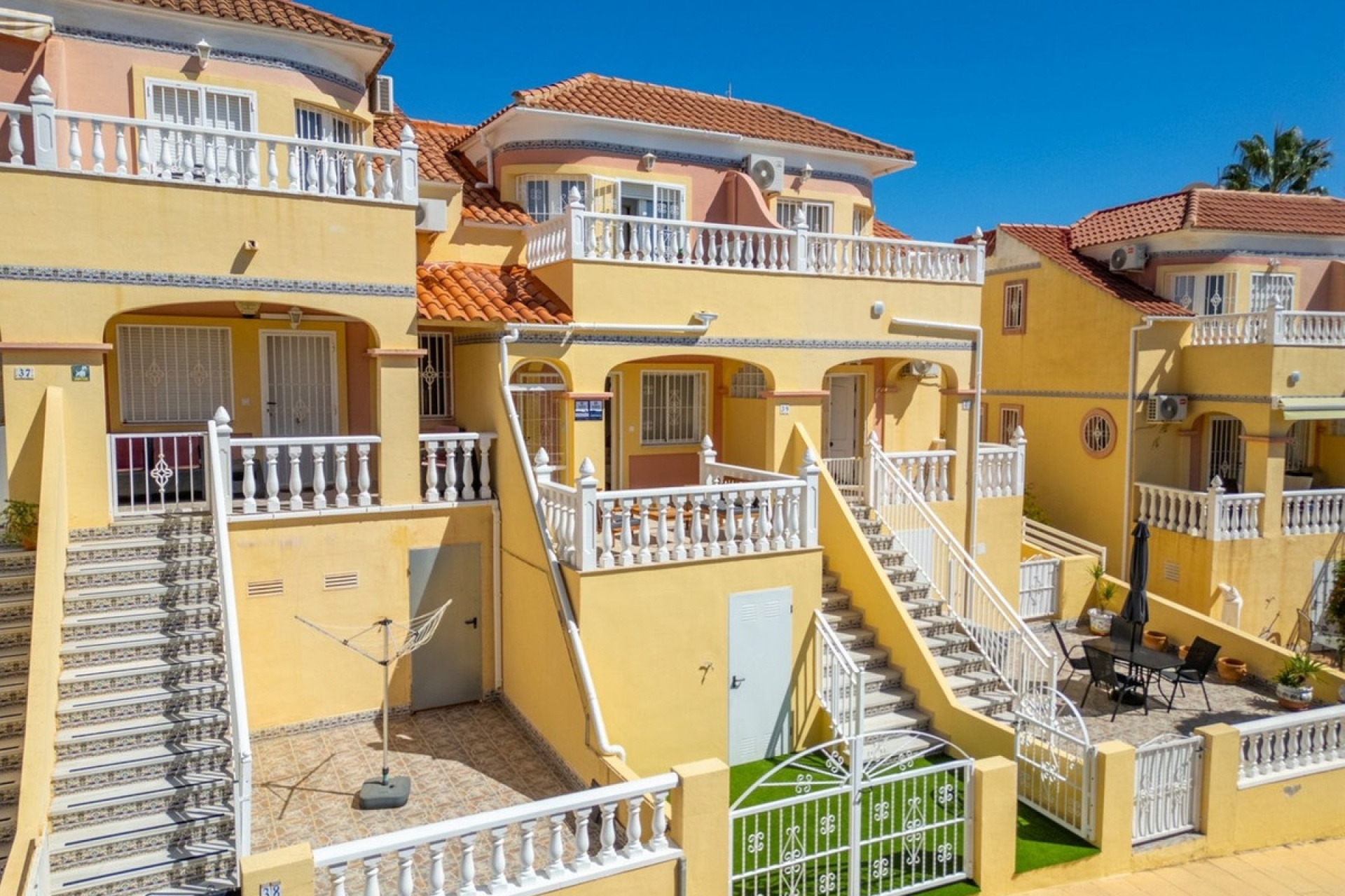 Resale - Town house - Orihuela - Villamartin